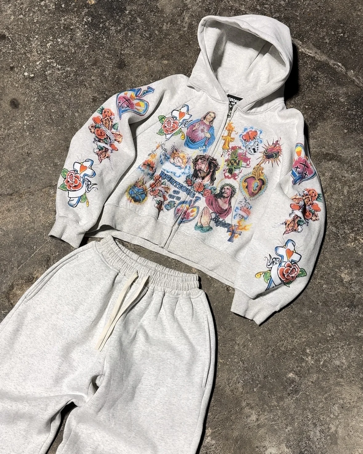 imgi_33_465623460_592327483149833_658077127943806858_n We Are Righteous Risen King Zip Up White